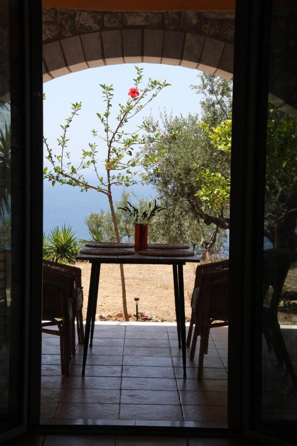 Sea And Mountain View Villa Kalamata Eksteriør billede