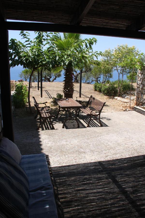 Sea And Mountain View Villa Kalamata Eksteriør billede