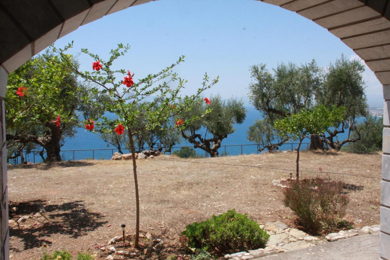 Sea And Mountain View Villa Kalamata Eksteriør billede